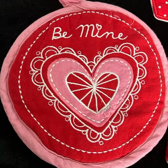 Valentine’s kitchen bundle - Picture 3 of 16